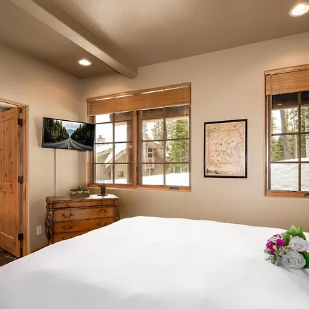 5 Hidden Trail By Moonlight Basin Lodging